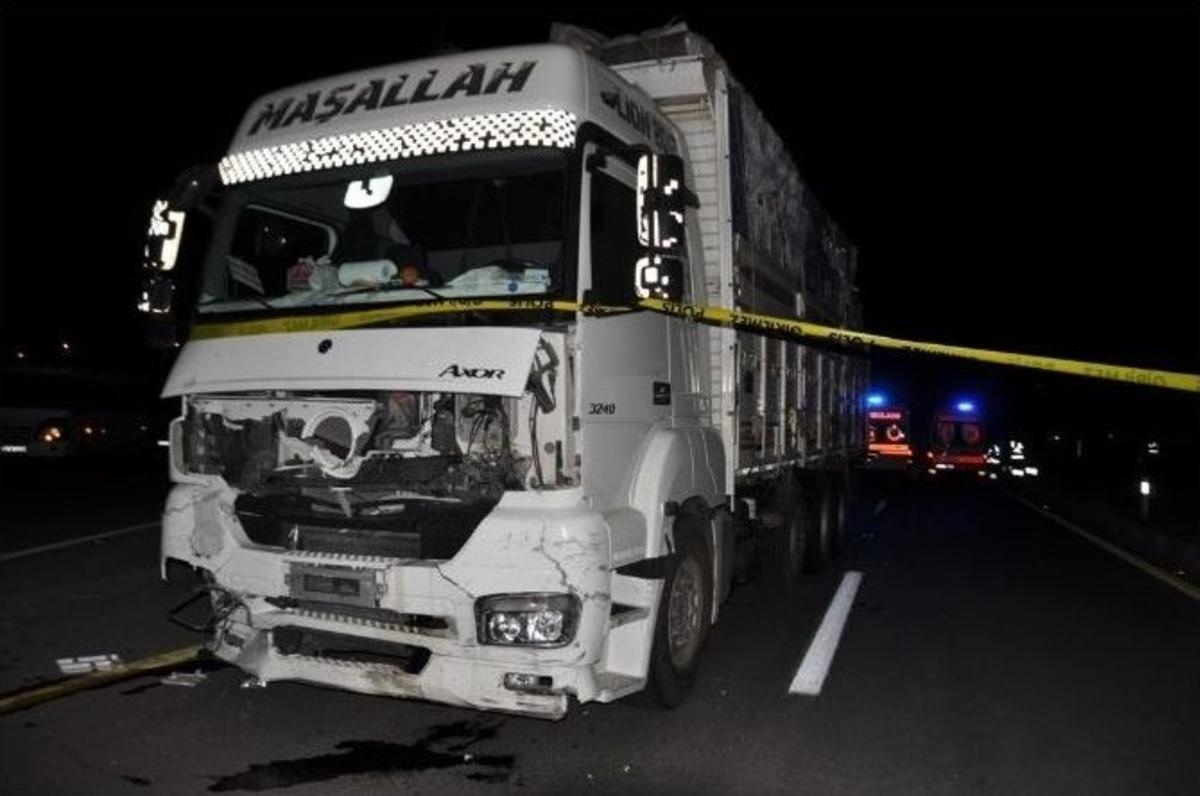 Bitlis&rsquo;te Kaza: 5 &Ouml;l&uuml; 1 Ağır Yaralı