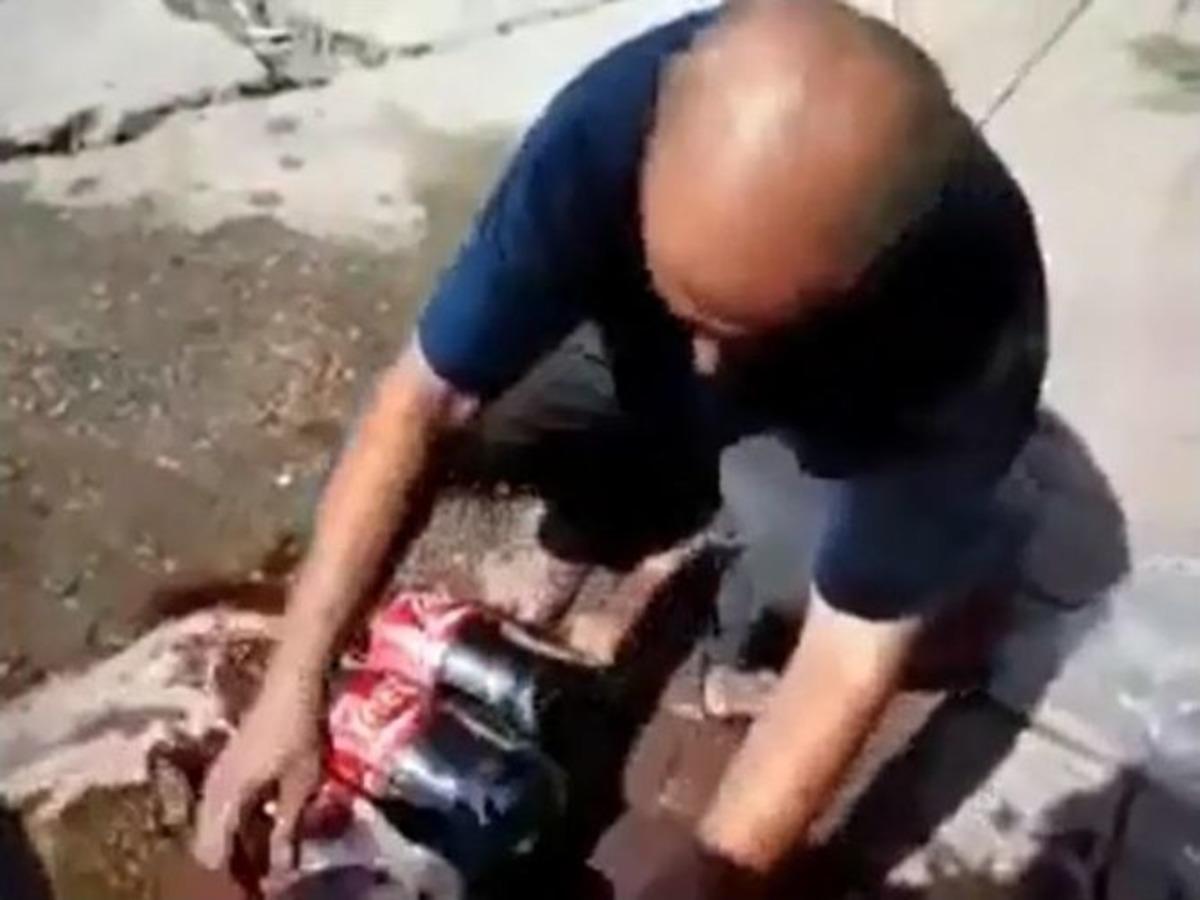 İsrail'i Boykot İ&ccedil;in Kolaları Yola D&ouml;kt&uuml;