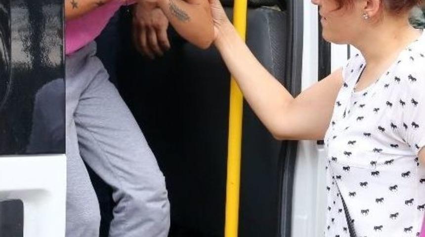 Kayıp &Ccedil;ocuklar Hırsızlıktan Aranan Kadının Evinde Bulundu