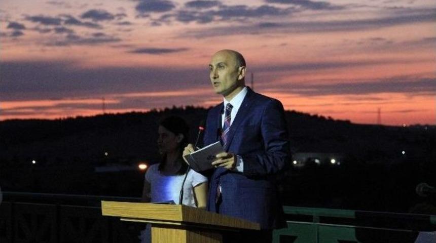 Hk&uuml;'de Anlamlı Buluşma