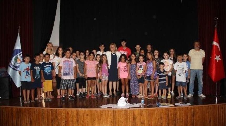 Haydi &Ccedil;ocuklar Tiyatro Kursuna