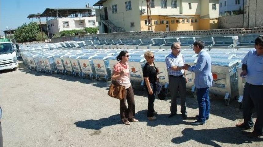 Kırıkhan Belediyesi'ne 400 Adet &Ccedil;&ouml;p Konteyneri