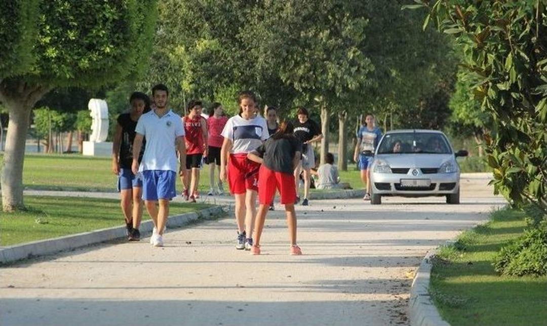 &ldquo;parkta Taşıt İstemiyoruz&rdquo; İmza Kampanyası