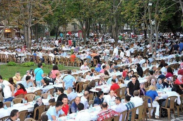 Samsun Büyükşehir Belediyesi Personeli İftarda Buluştu