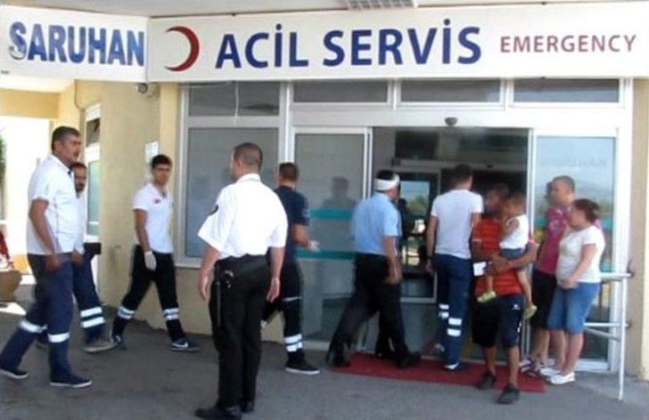 Balıkesir'de 2 Polis Kavgayı Ayırmak İsterken Bıçaklandı