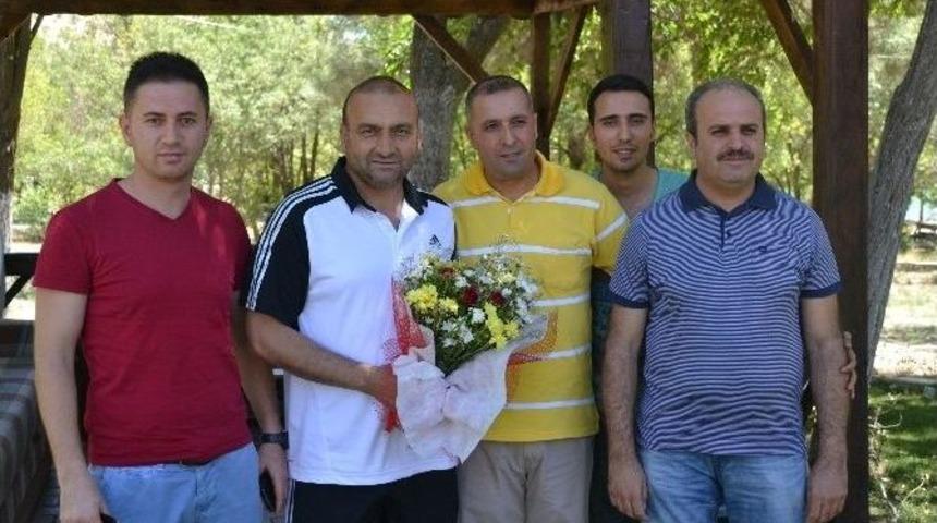 Asgd, Teknik Direkt&ouml;r Mustafa Uğur'u Ziyaret Etti