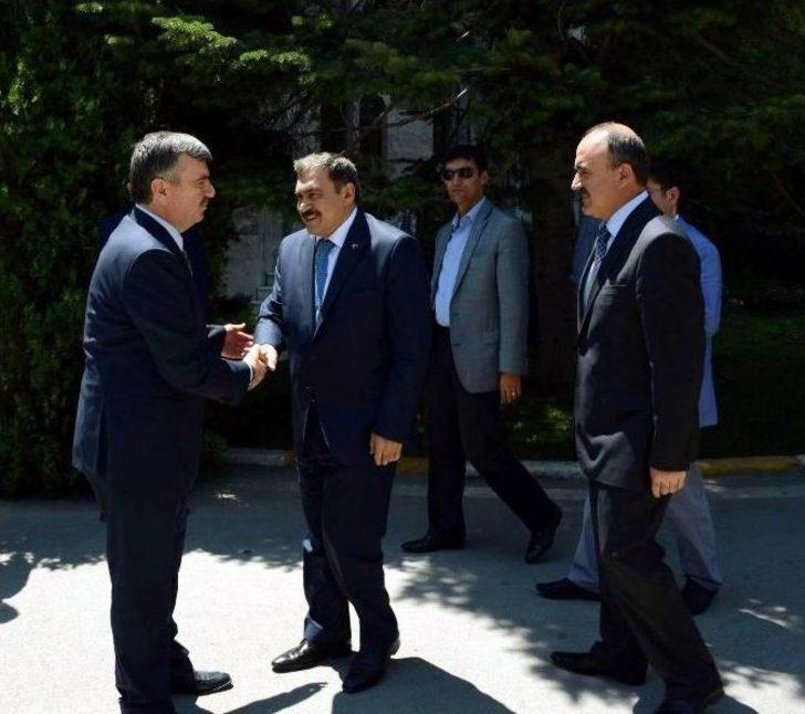 Bakan Eroğlu'ndan Başkan Akyürek’e Ziyaret