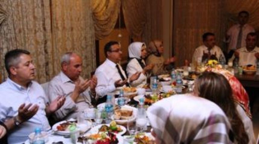 Desob &Uuml;yeleri İftarda Bir Araya Geldi