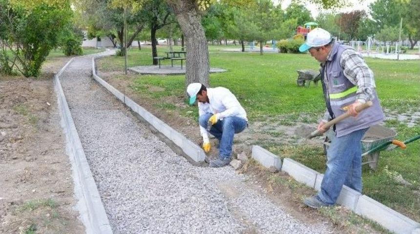 &Ouml;zcan Karabacak Parkı Yenileniyor