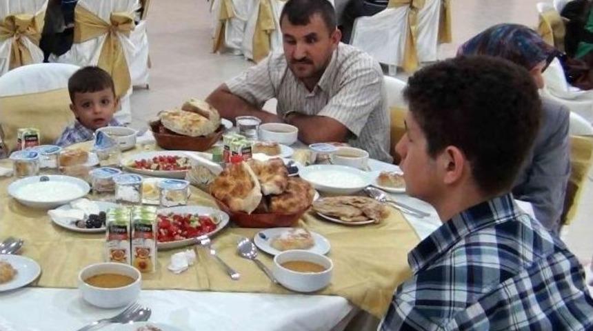 Şehit Aileleri Ve Gazilere İftar