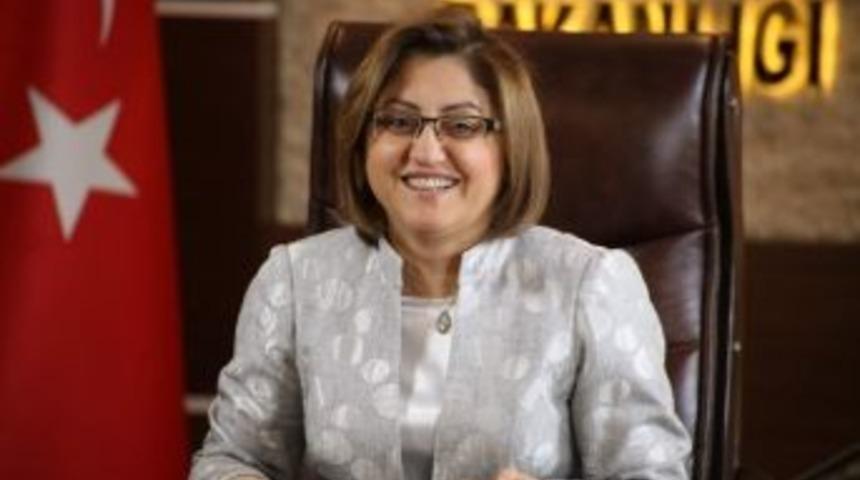 Sans&uuml;rs&uuml;z Bir Basın Her Gazetecinin Hakkı