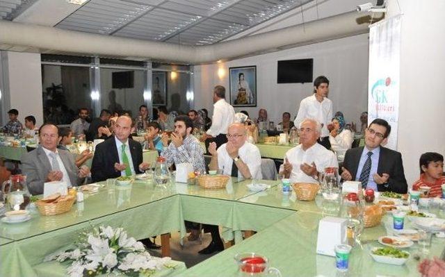 Gönüllüler Farklı Milletleri İftarda Buluşturdu 1