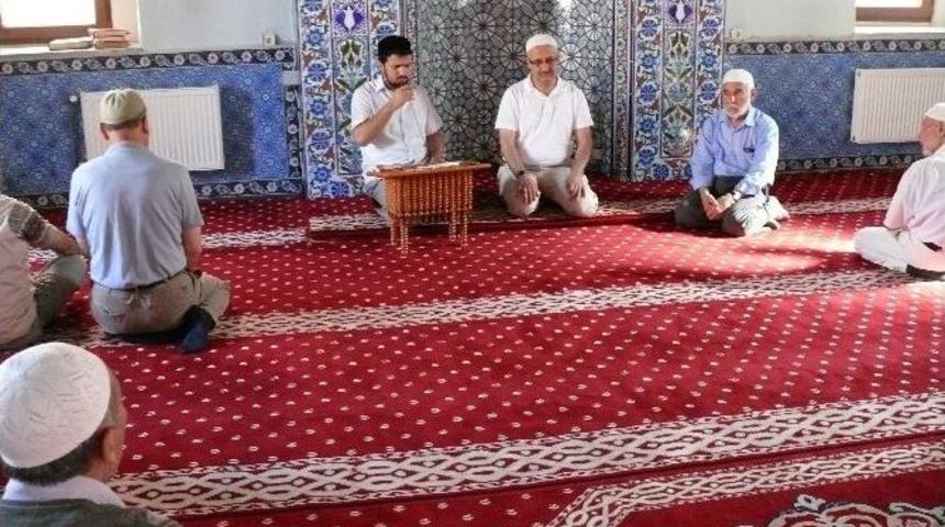 Şerif Paşa Camii'nde Kadir Gecesi &Ouml;ncesi Mevlit Ve Kur'an-ı Kerim Okundu