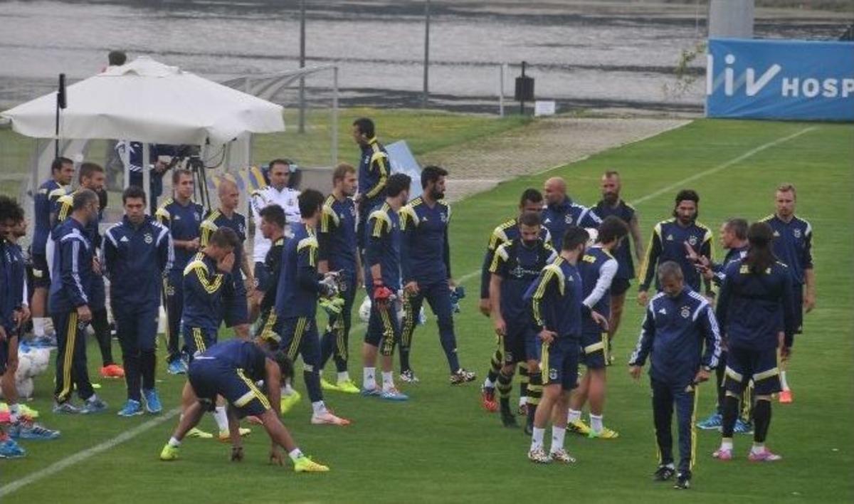 Alves Ve Meireles Kampa Katıldı