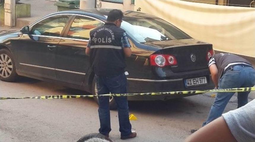K&ouml;rfez'de Silahlı Kavga: 3 Yaralı