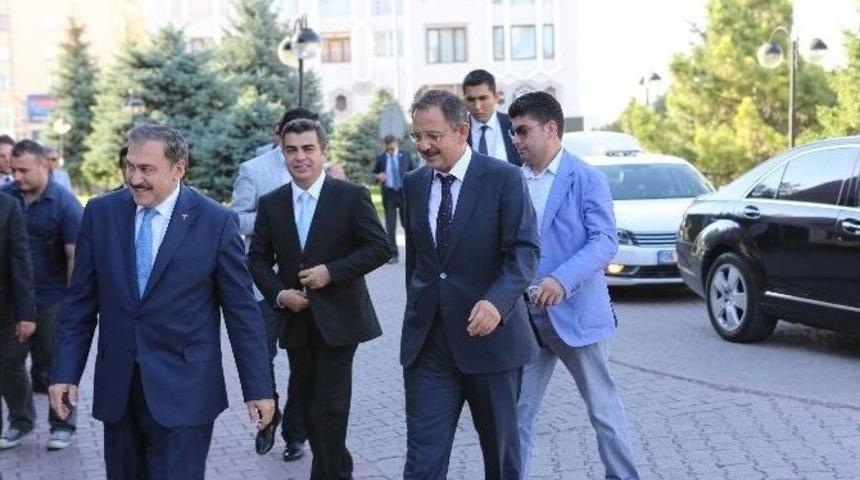 "t&uuml;rkiye'nin En &Ccedil;alışkan Belediye Başkanı"