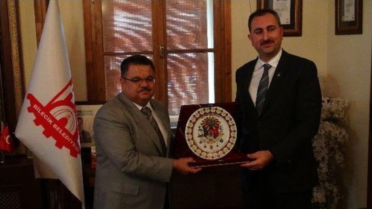 Ak Parti Genel Başkan Yardımcısı G&uuml;l Bilecik'te