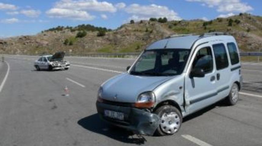 Sivas&rsquo;ta Trafik Kazası: 1 Yaralı