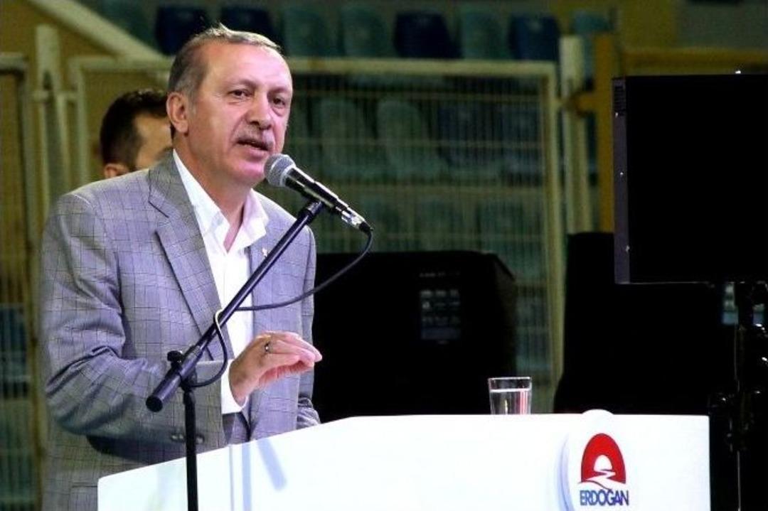 Başbakan Erdoğan Adana'da İftara Katıldı