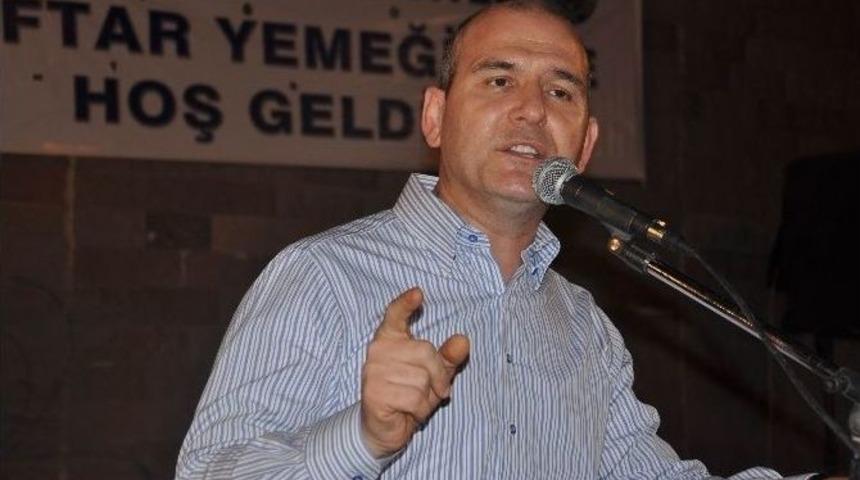 Ak Parti Genel Başkan Yardımcısı Soylu, Bigadi&ccedil;'te İftara Katıldı