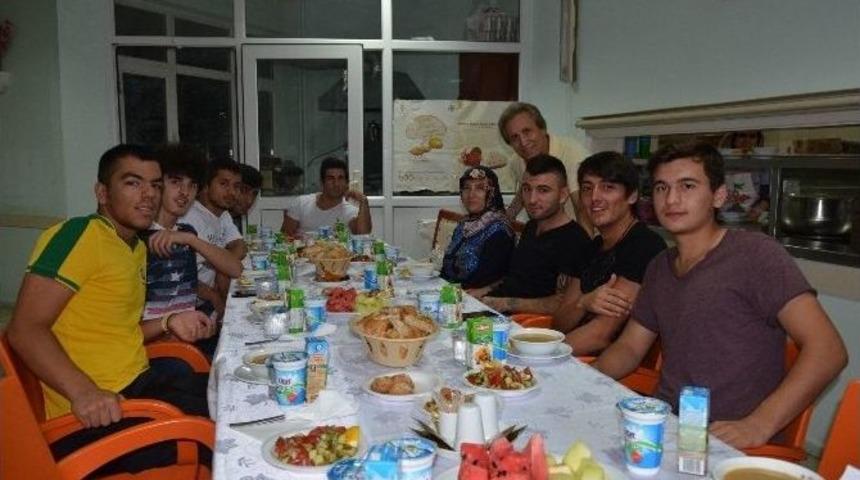 Bafra Huzurevinde İftar Yemeği
