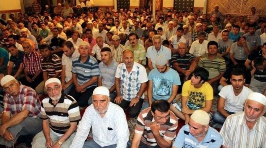 Kadir Gecesi&rsquo;nde Camiler Doldu Taştı