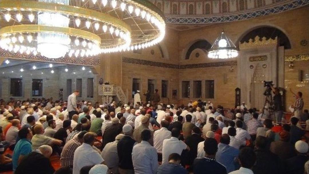 Tatvan&rsquo;da Kadir Gecesi Coşkusu