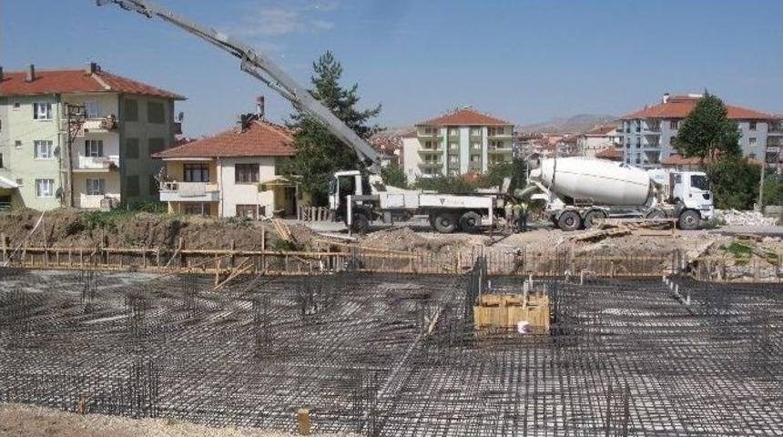 &Ccedil;ubuk&rsquo;ta Yavuz Selim Ortaokulu&rsquo;nun Temeli D&uuml;zenlenen T&ouml;renle Atıldı