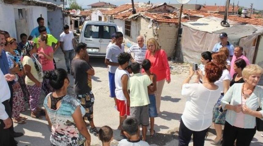 Başkan Uyar Roman Mahallesi'ni Ziyaret Etti