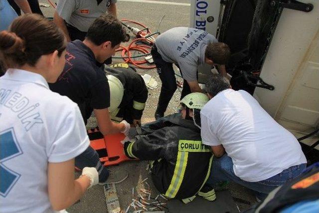 Tekirdağ da Beton Mikseri Devrildi: 1 Yaralı 2