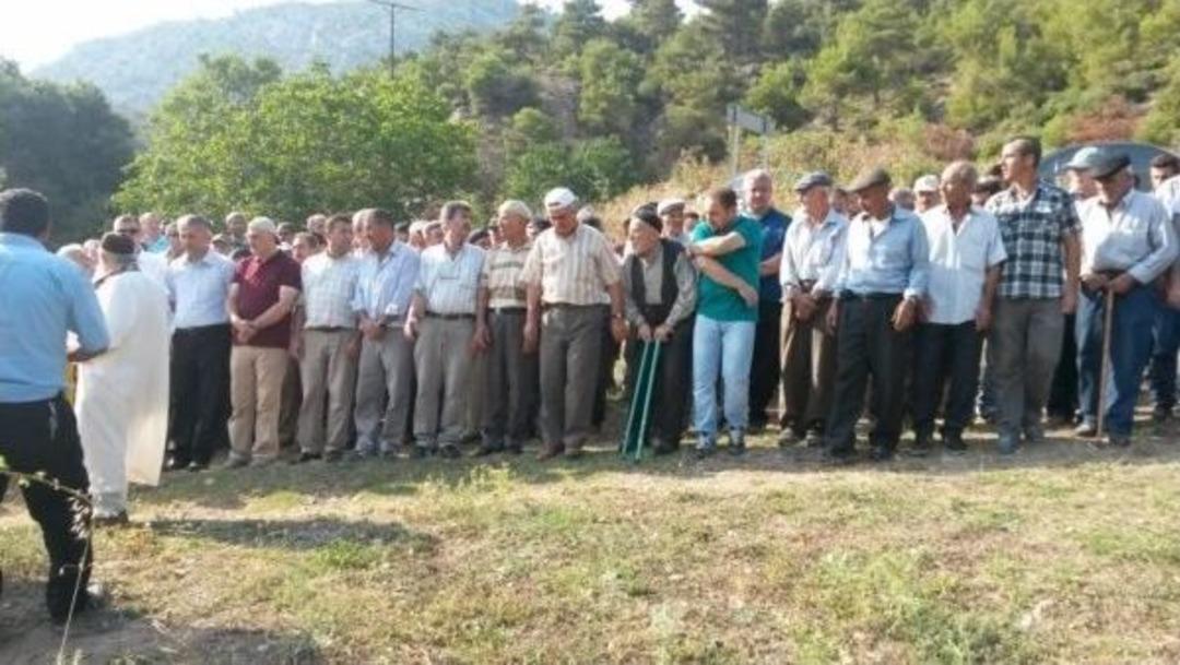 K&uuml;&ccedil;&uuml;k Elif G&ouml;zyaşları Arasında Son Yolculuğuna Uğurlandı