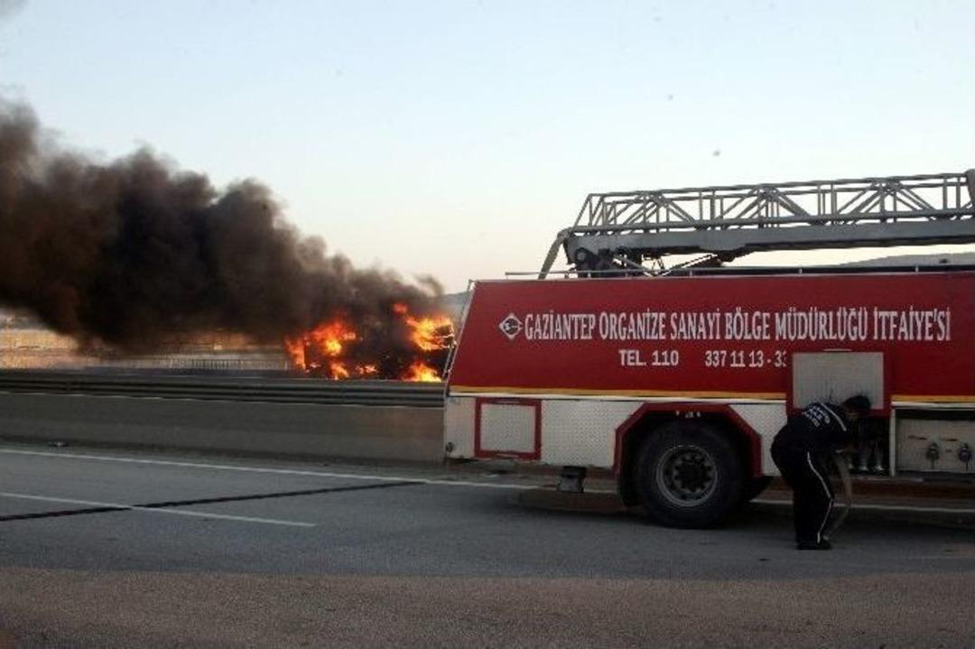 Gaziantep&rsquo;te Trafik Kazaları: 4 &Ouml;l&uuml;, 7 Yaralı