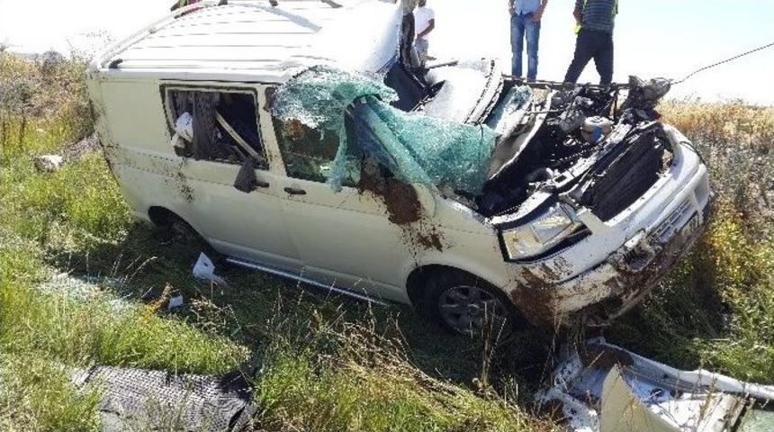 Pasinler'de Kaza: 8 Yaralı