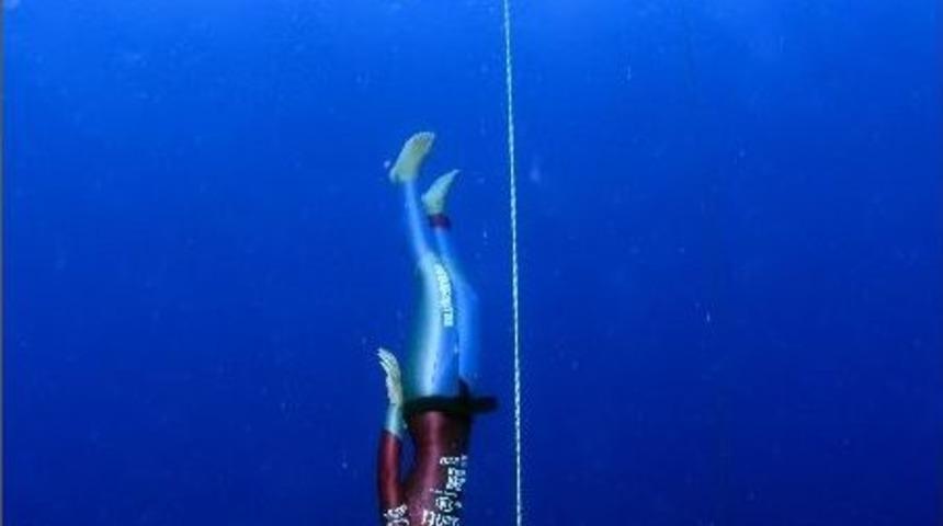 Şahika Erc&uuml;men&rsquo;den İki G&uuml;nde İki D&uuml;nya Rekoru