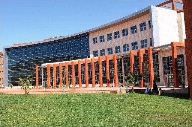 Kilis 7 Aralık &Uuml;niversitesi&rsquo;nin B&uuml;y&uuml;k Başarısı 1