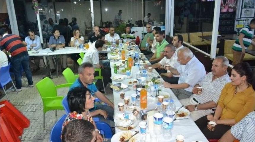 Doktorlar İle Basın Mensupları İftarda Bir Araya Geldi