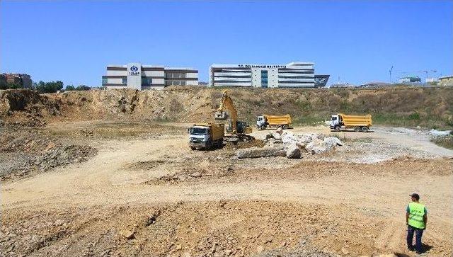 Sultangazi’de 650 Yataklı Devlet Hastanesi İnşaatı Başladı