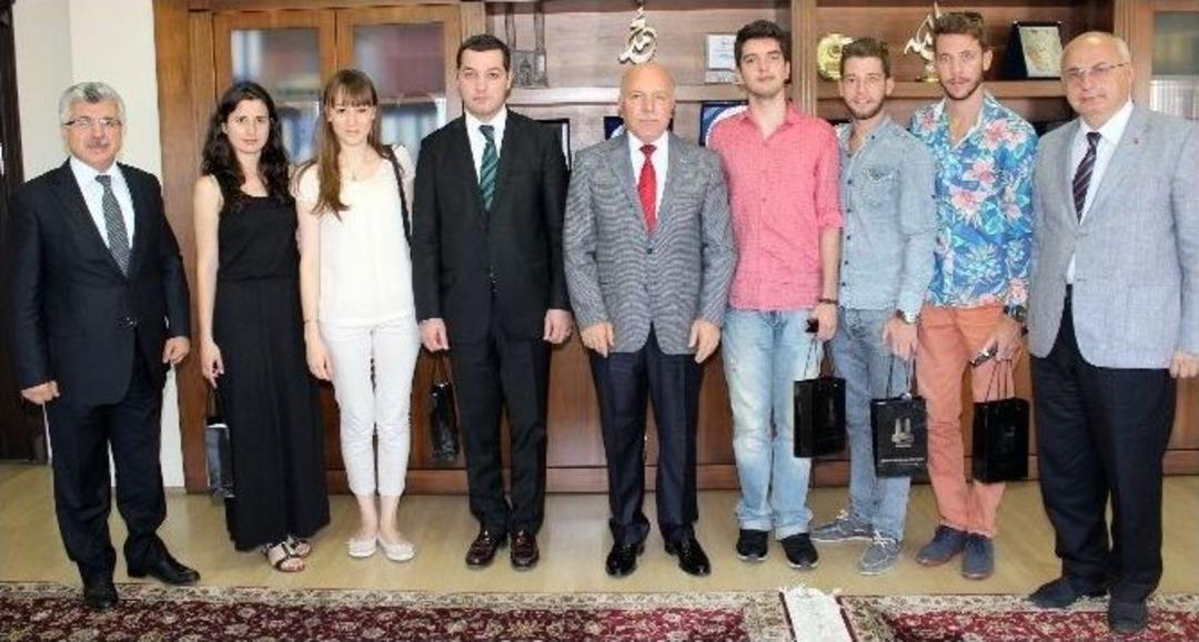 Balkanlar-erzurum Arası Dostluk K&ouml;pr&uuml;s&uuml;