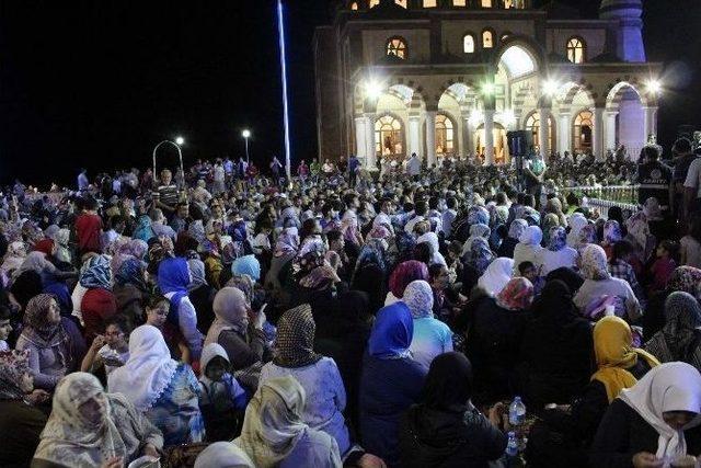 Kilis Manevi Bir Akşam Yaşadı