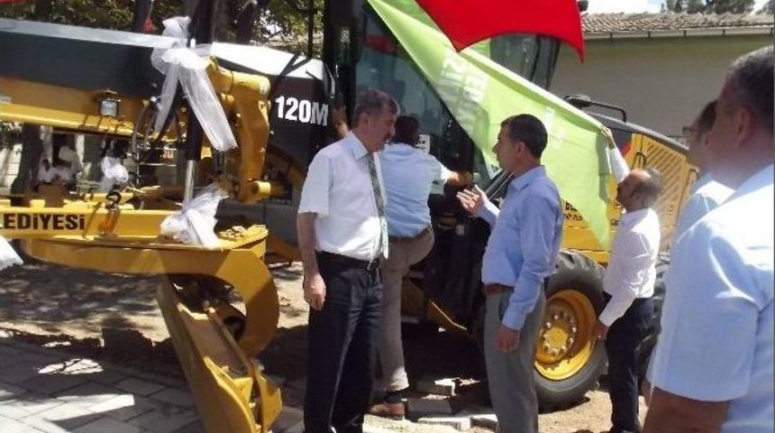Yeşilyurt Belediyesi Yeni İş Makinaları Aldı
