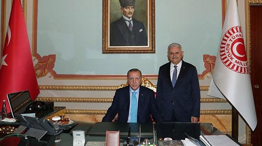 Cumhurbaşkanı Erdoğan ve Yıldırım’ın Meclis fotoğrafına tepki geldi