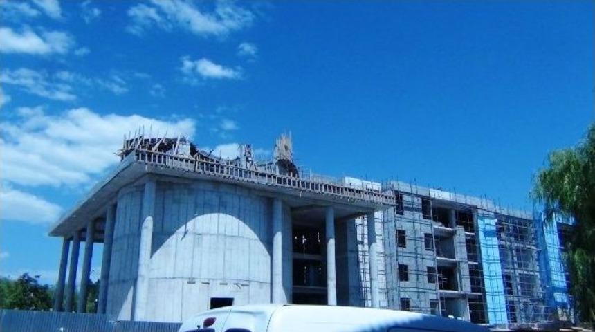 Van'da İnşaat İskelesi &Ccedil;&ouml;kt&uuml;: 2 Yaralı