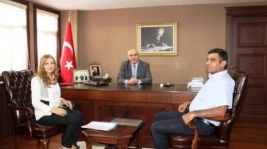 Cizre Belediye Başkanı İmret Vali İpek&rsquo;i Makamında Ziyaret Etti