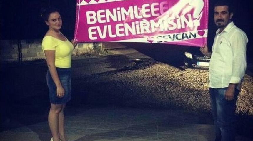 İskenderun&rsquo;da S&uuml;rpriz Evlenme Teklifi