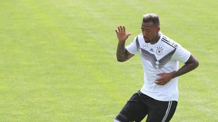PSG, Jerome Boateng'i bekliyor
