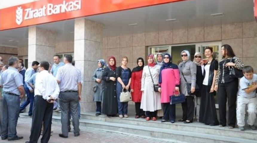 Karab&uuml;k&rsquo;l&uuml; Ak Partililerden Cumhurbaşkanı Adayına Tam Destek