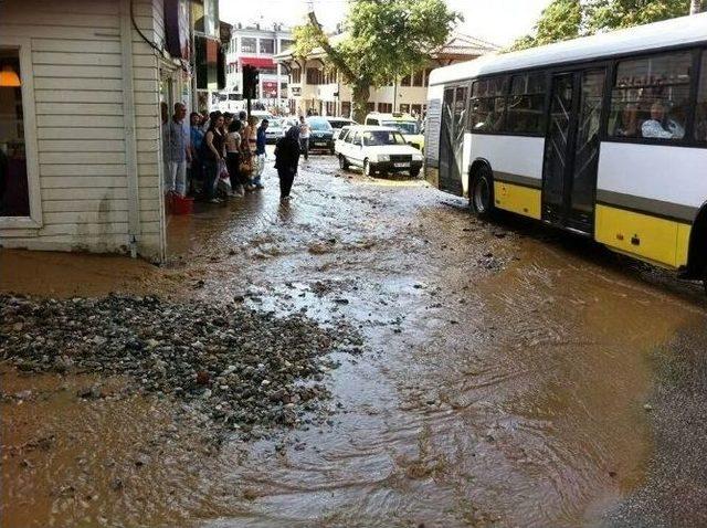 Sel Kentin Göbeğinde Göçüğe Sebep Oldu