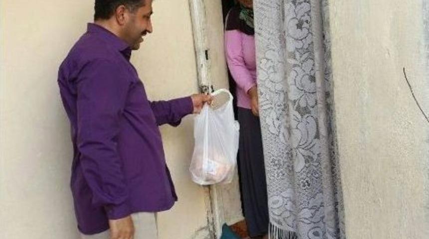 İmamlardan Yoksullara Yardım