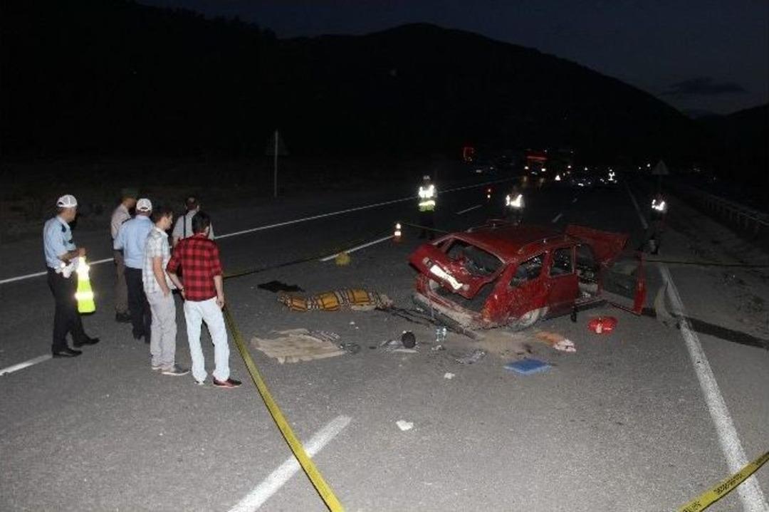 İftara Giden Aile Kaza Yaptı: 1 &Ouml;l&uuml;, 3 Yaralı