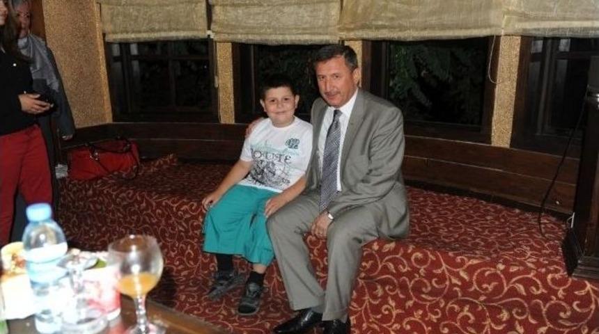 Vali Şerif Yılmaz: "k&uuml;tahya'da Koruyucu Aile Sayısı Yeterli Değil"